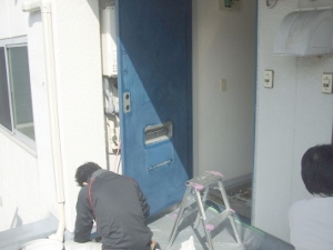 ダイノックシート　下塗り