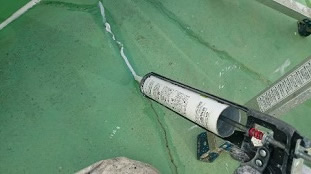 ベランダ湯床　保護塗装３