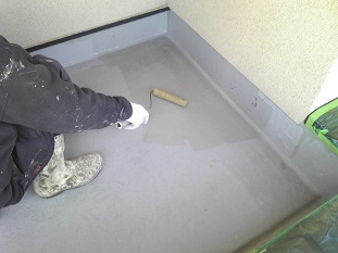 ベランダ床　保護塗装２