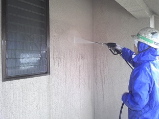 外壁モルタル　高圧洗浄