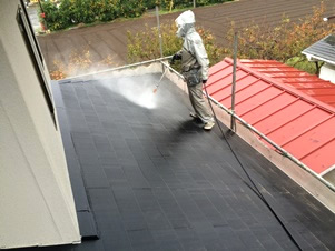 屋根　スレート瓦　高圧洗浄