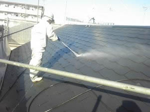 屋根塗装　高圧洗浄２