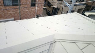 屋根　ガイナ塗装３