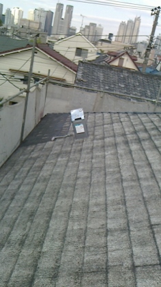 屋根の下塗り