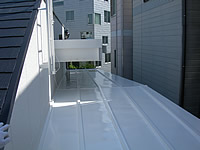 屋根塗装 中塗り