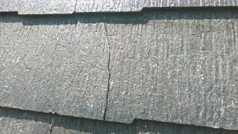 コロニアル屋根のひび割れ補修
