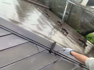 金属屋根の塗装（遮熱フッ素）