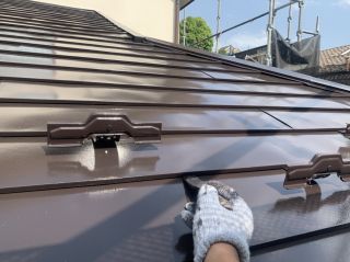 金属屋根の上塗り２