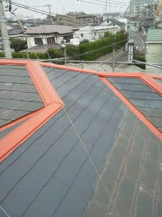 スレート屋根塗替え　下塗り２