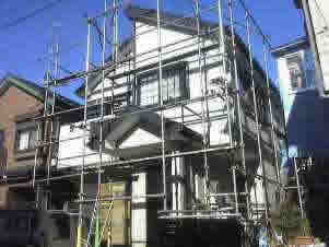 座間市　外壁塗装　足場