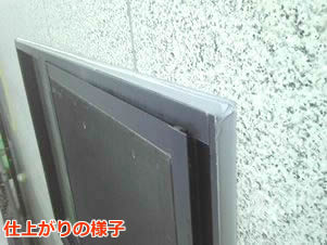 サイディング　窓　コーキング６