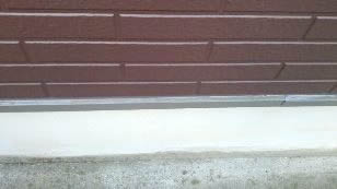 外壁塗装　基礎水切り