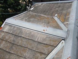 屋根塗装前の写真